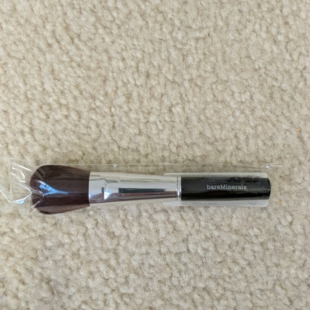 Bare minerals cheek and eye brush
